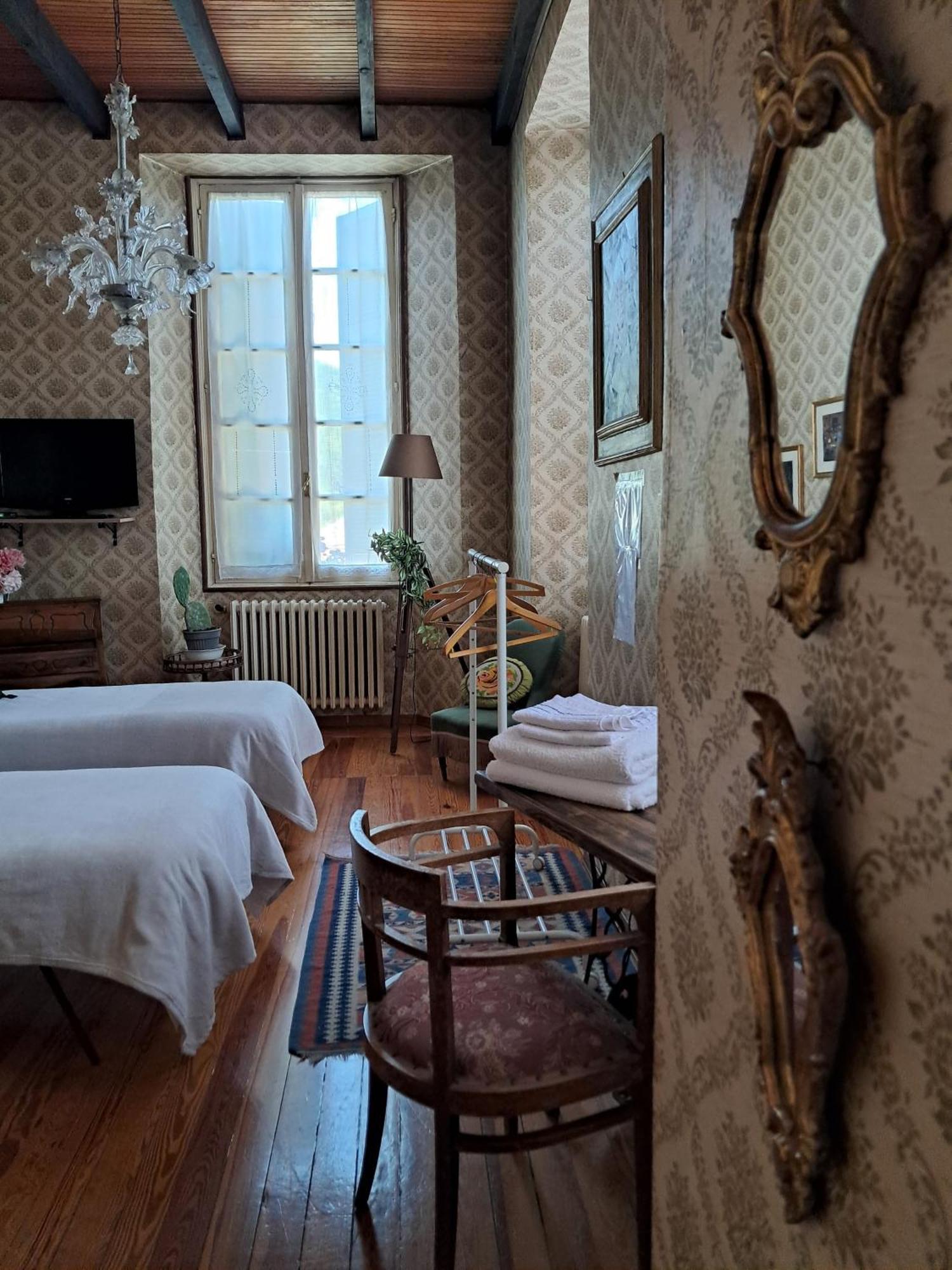 Bed & Breakfast Chiara Bed and Breakfast San Sebastiano Curone Eksteriør billede