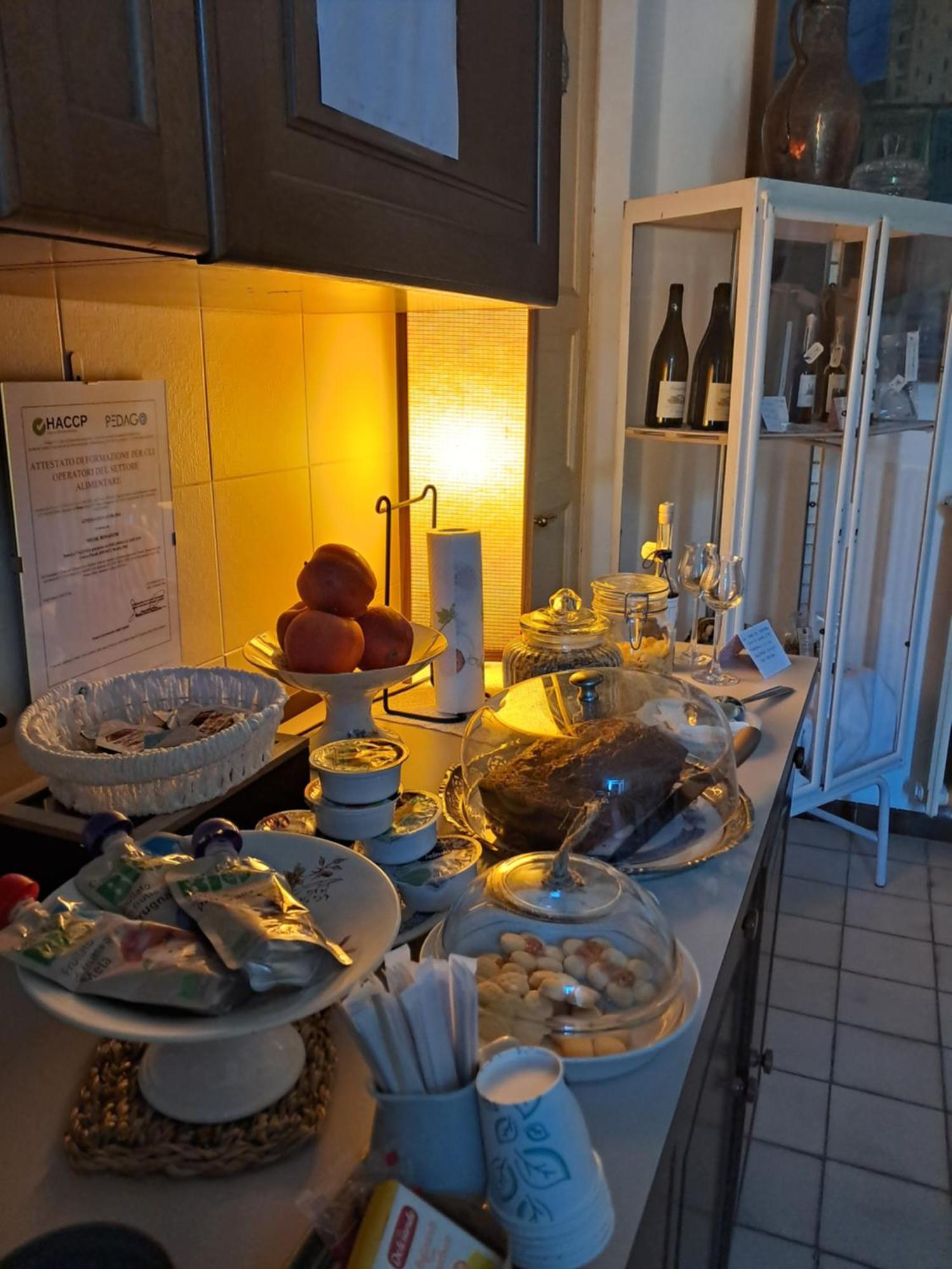 Bed & Breakfast Chiara San Sebastiano Curone Eksteriør billede